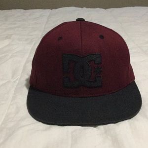 DC snap back cap.